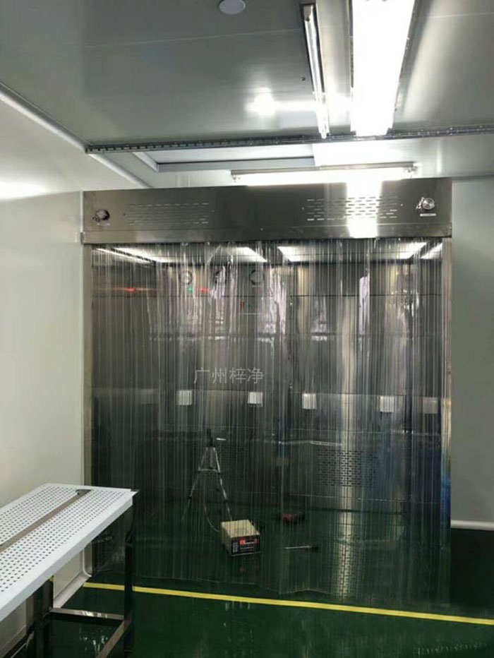 負壓稱量罩在制藥行業中，對藥品成分的精確稱量至關重要。